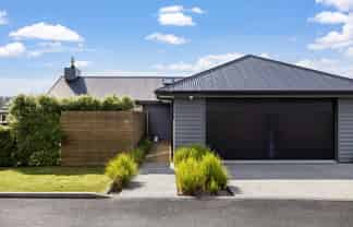 29 Awa Toru Drive, Fairfield