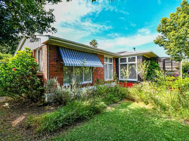 19 Blanes Road, Weymouth