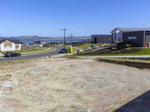 35 Kopakopa Crescent, Wharewaka