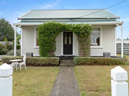 18 Alfredton Road, Eketahuna