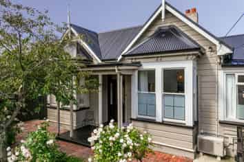 24 Albert Street, Saint Clair