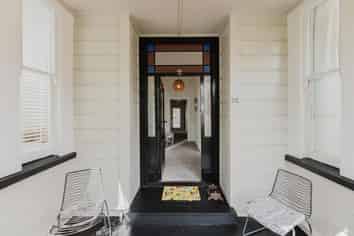 24 Albert Street, Saint Clair