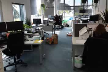 Albany Office with 4 carparks 117m2