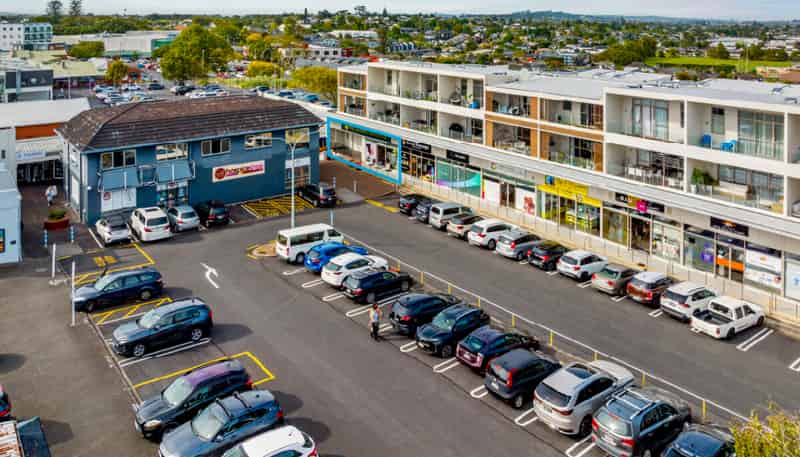 9/10 Wellington Street, Howick