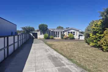 11 Julian Place, Westown