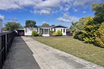 11 Julian Place, Westown