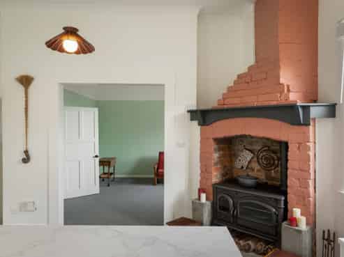 601 Sealey Street, Thames