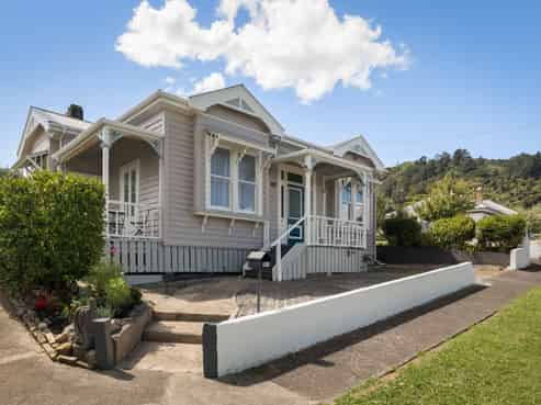 601 Sealey Street, Thames