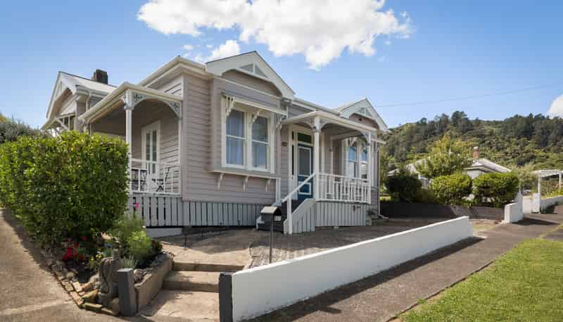 601 Sealey Street, Thames