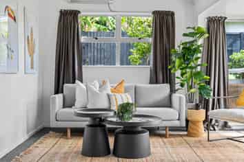 348b Western Hills Drive, Avenues