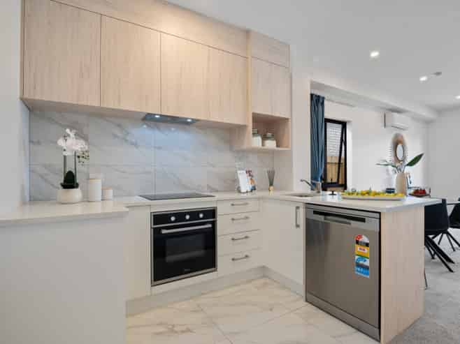 10 Aumarire Lane, Favona