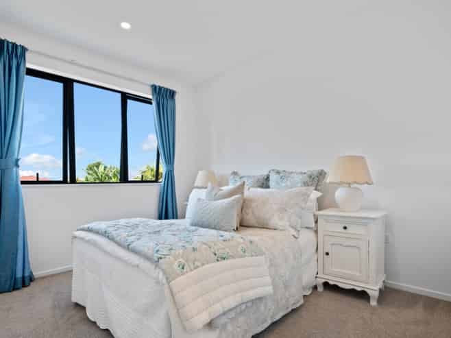 10 Aumarire Lane, Favona