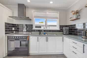 26 Russell Ave, Allenton