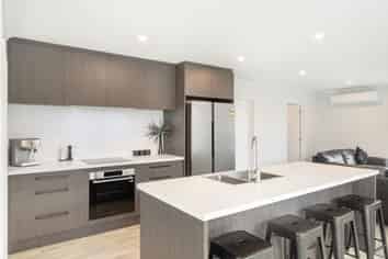 25 Henshaw Street, Woodend