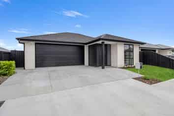 25 Henshaw Street, Woodend