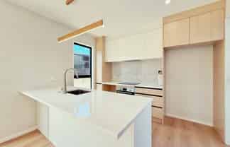 7E Springside Place, New Lynn