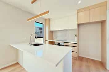 7E Springside Place, New Lynn