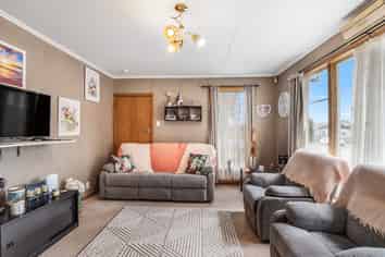 72 Manuka Street, Castlecliff