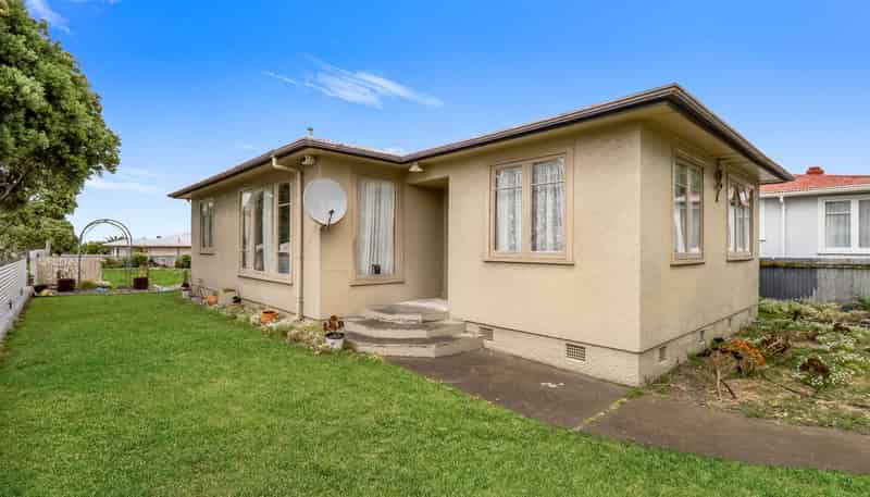 72 Manuka Street, Castlecliff