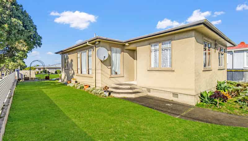 72 Manuka Street, Castlecliff