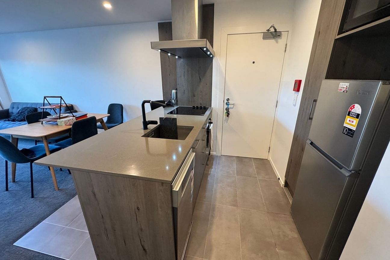 City fringe, 3 bedrooms 2 baths Fully furnished - Vista 3
