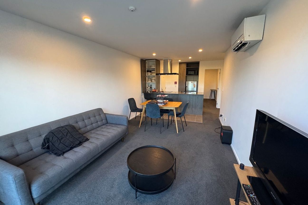 City fringe, 3 bedrooms 2 baths Fully furnished - Vista 6