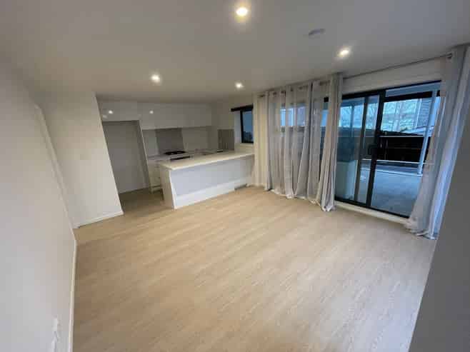 Back/232A Sunset Road, Windsor Park