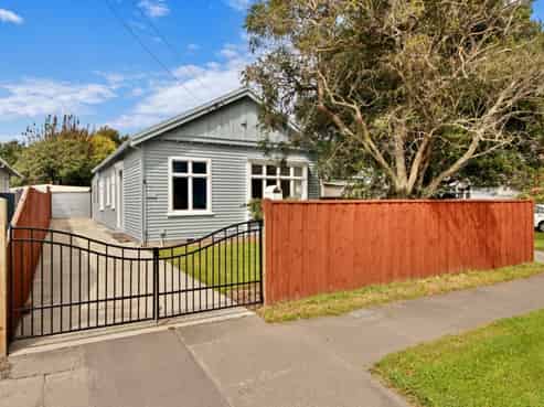 444 Worcester Street, Linwood