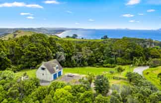 65 M Greenwood Road, Leigh