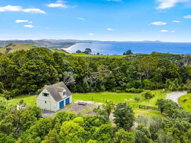 65 M Greenwood Road, Leigh