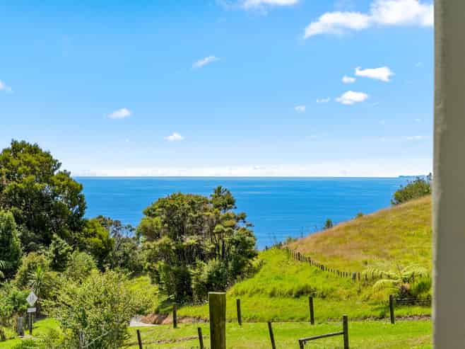 65 M Greenwood Road, Leigh