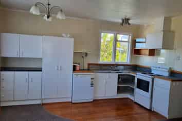 42 Stuart Street, Holmes Hill