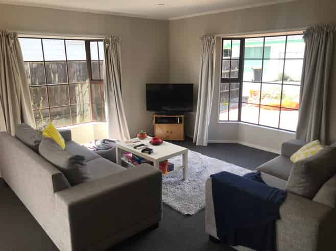 31 Peppertree Lane, Woodridge