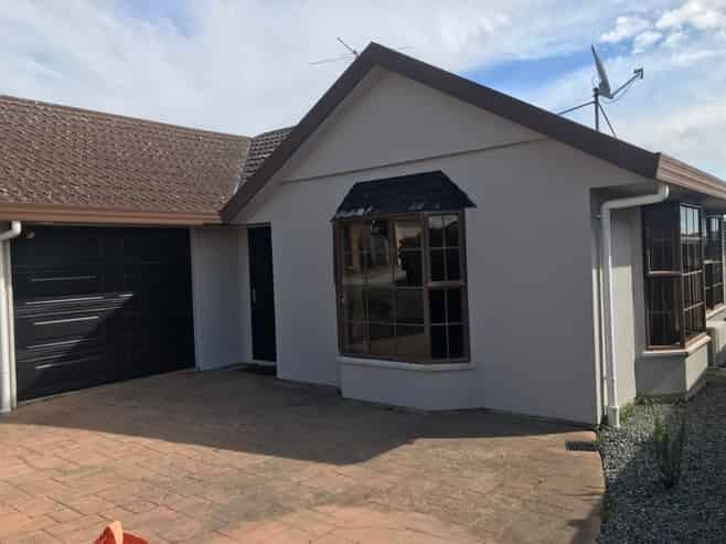 31 Peppertree Lane, Woodridge