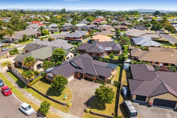 4 Merlin Close, Huntington