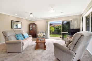 4 Merlin Close, Huntington