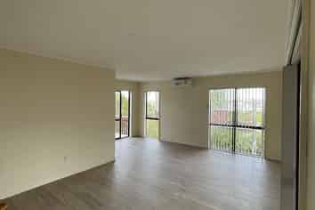 21 Rhinevale Close, Henderson