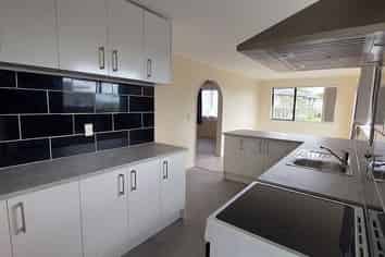 21 Rhinevale Close, Henderson