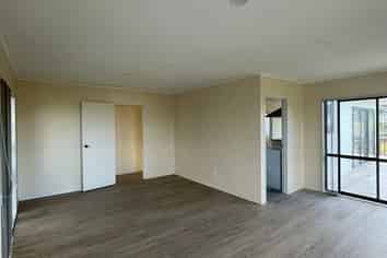 21 Rhinevale Close, Henderson