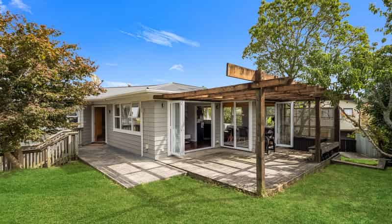 10 Awaroa Road, Sunnyvale