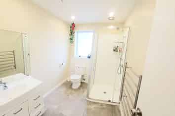 79 Black Rock Road, Newlands