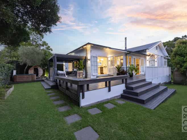 56 Queen Street, Riverhead