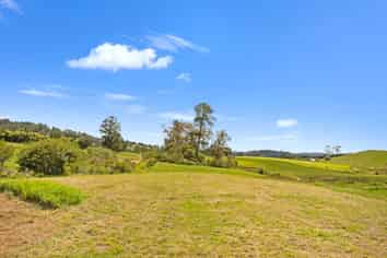 2 Camp Road, Whitianga