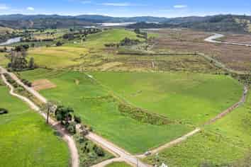 2 Camp Road, Whitianga