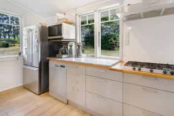 37 Camp Road, Whitianga