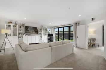 5 Mirbeck Avenue, Cambridge