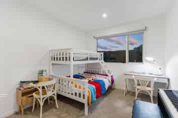 47 Johns Creek Crescent, Silverdale