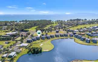 22/101 Harbour Drive, Matarangi