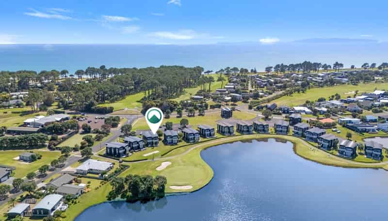 22/101 Harbour Drive, Matarangi