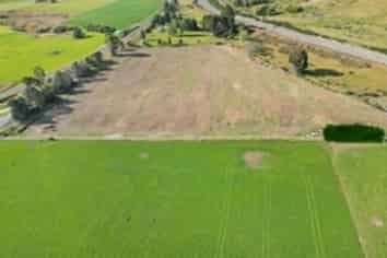 1037 Athol-Five Rivers Highway, Lumsden